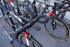 Bicicletas Giant con ruedas de perfil Dura-Ace.